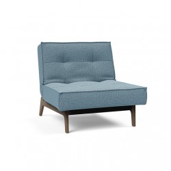 SPLITBACK, canapé modulable avec pieds et accoudoirs en chêne massif.