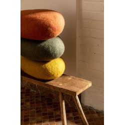 Shakati, le coussin galette en feutre de laine sans couture