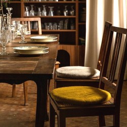 Shakati, le coussin galette en feutre de laine sans couture