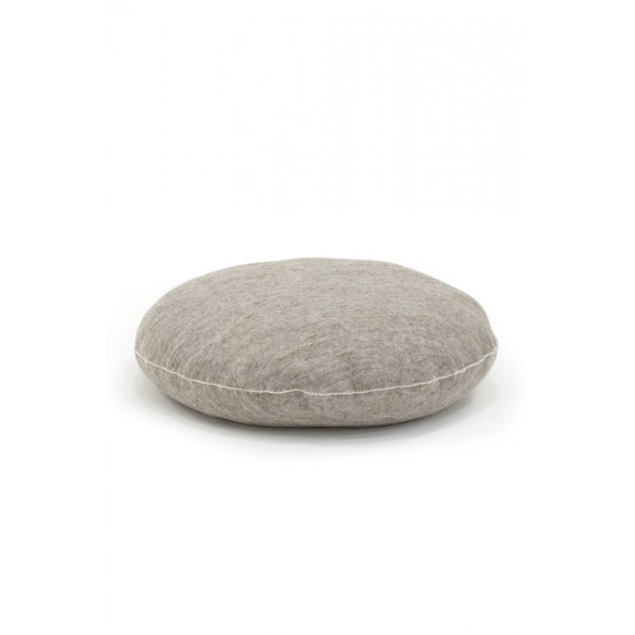 Shakati, le coussin galette en feutre de laine sans couture