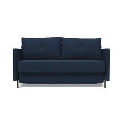 Modulable avec une structure en métal, pieds et accoudoirs en chêne massif.