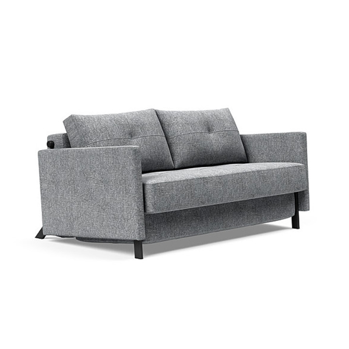 Modulable avec une structure en métal, pieds et accoudoirs en chêne massif.