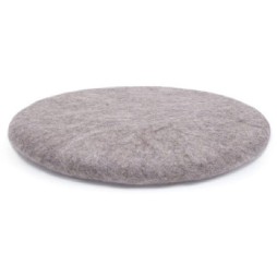 Shakati, le coussin galette en feutre de laine sans couture