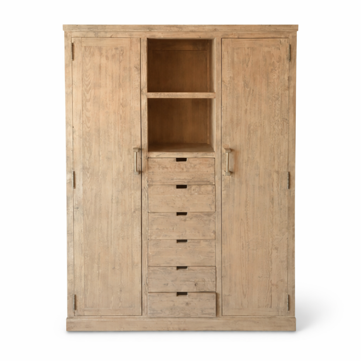 Armoire en vieux Pin