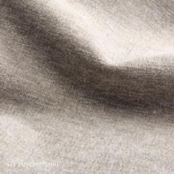 Modulable avec une structure en métal, pieds et accoudoirs en chêne massif.