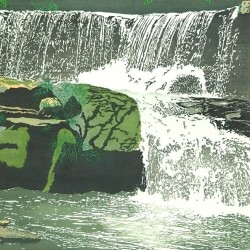 Estampe japonaise contemporaine de Kiyoshi Otani représentant une cascade encadrée
