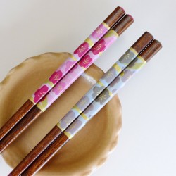 Détail des baguettes japonaises Ume en bois naturel KODAMAYA
