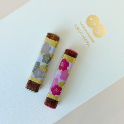 Deux repose-baguettes japonais Ume en bois naturel KODAMAYA