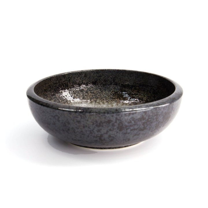 Saladier japonais SHOKU en grès noir moucheté, vue de trois quarts