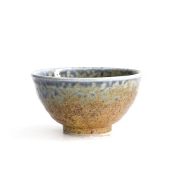 Bol à riz HINOKO de profil, bord bleu coulé et petit pied