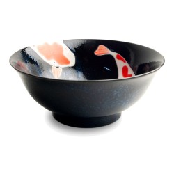 Bol ramen japonais KOÏ noir bleuté, carpes rouges et blanches à l’intérieur, vue de trois quarts