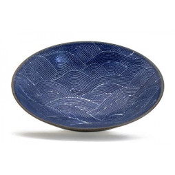 Grandee coupe japonaise en céramique avec décor WAVES sur fond bleu