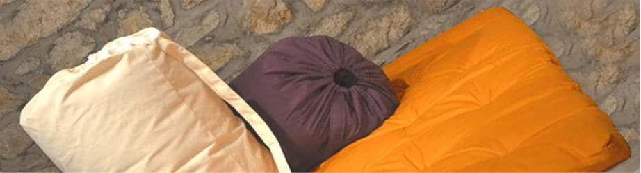 Futon voyage avec sac